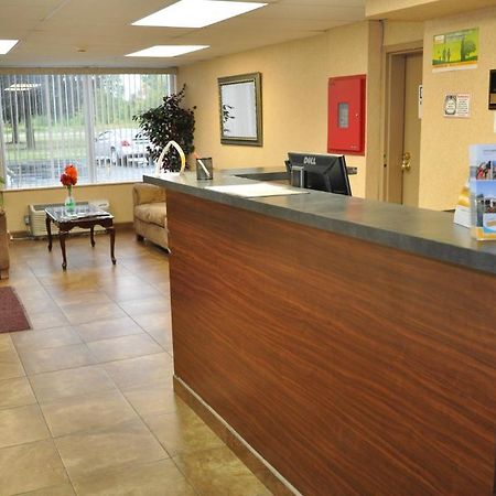 Airport Inn Flint Zewnętrze zdjęcie