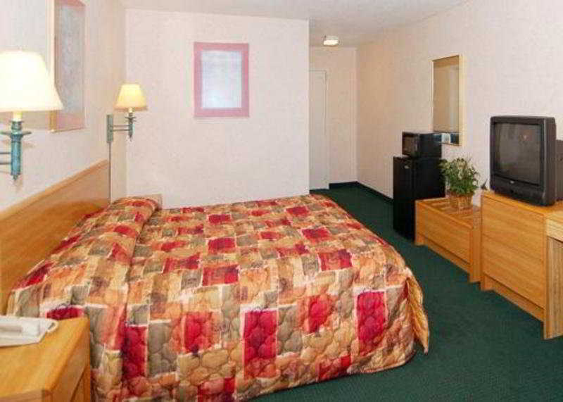 Airport Inn Flint Zewnętrze zdjęcie